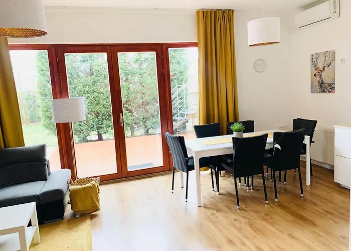 Happy Mammy Bababarat Vendeghaz Feszek Utca Feriehus *